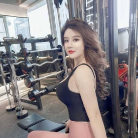 罗湖巨乳翘臀红牌小姐姐-小妖精（热）